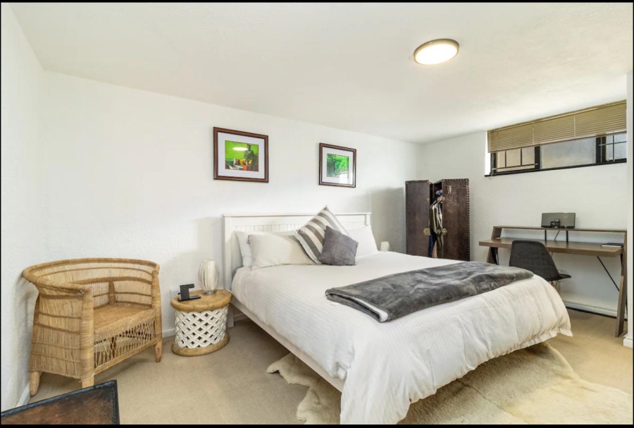 To Let 2 Bedroom Property for Rent in Camps Bay Western Cape